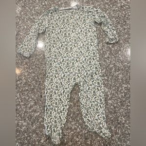 Magnetic Me Onesie Size 6-9 Months